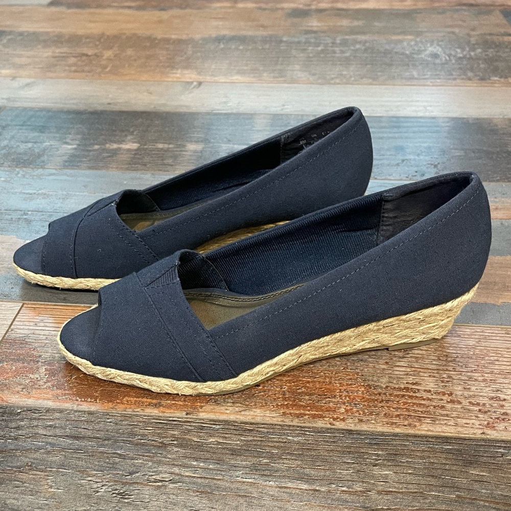 Women's Navy Life Stride Soft System Wedge Espadrilles